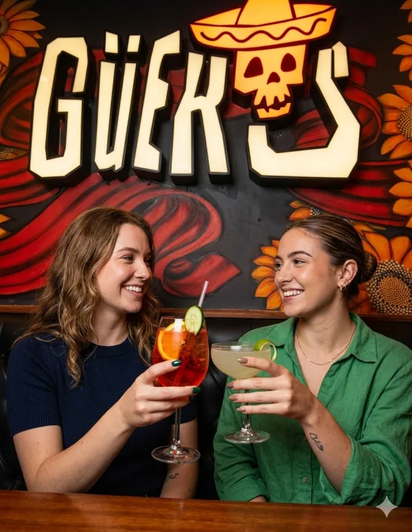 Celebración de cumpleaños en taquería mexicana Güeros en Providencia con tacos y tragos de autor - Imagen 3